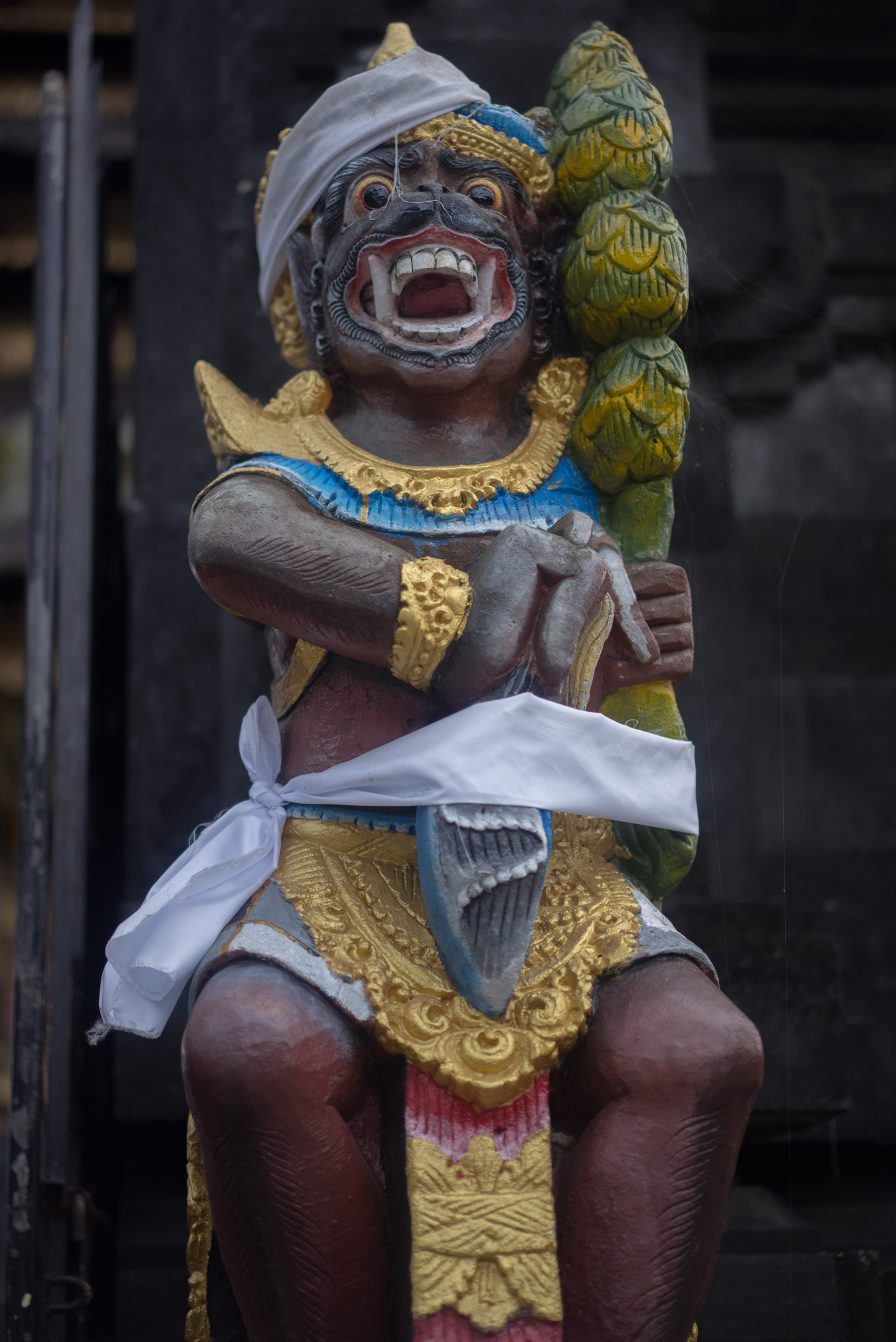 This Bedogol looks like a monkey with a staff of hops, maybe he's drunk